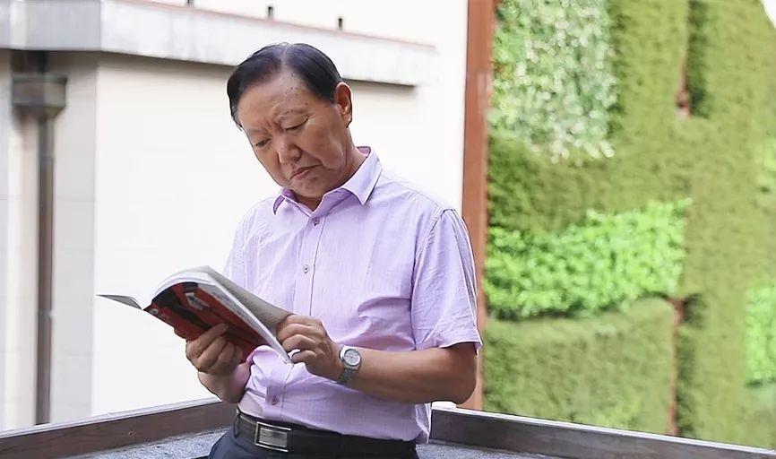 翻译家林少华翻译村上春树的作品我始终觉得很愉快