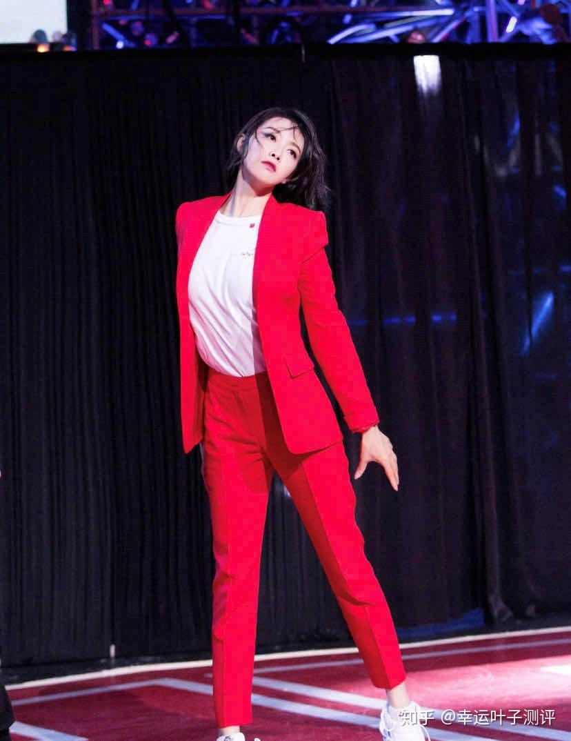 骨灰级aj粉不止吴亦凡,更有宋茜青出于蓝!