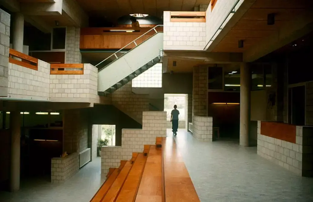 他坚持设计为人,却被年轻一代忽略:赫曼·赫兹伯格讲他的结构主义