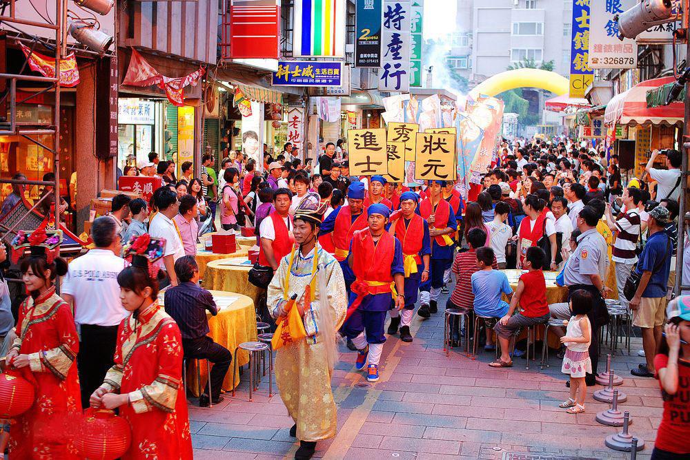 介绍一下闽南的"博饼"文化