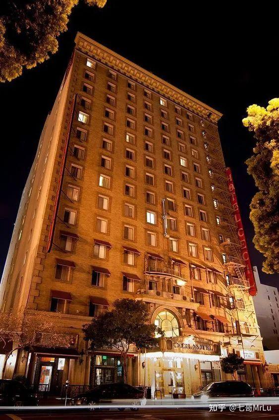 cecil hotel 塞西尔酒店1931 年,一位从纽约来的 46 岁男子 wk norton