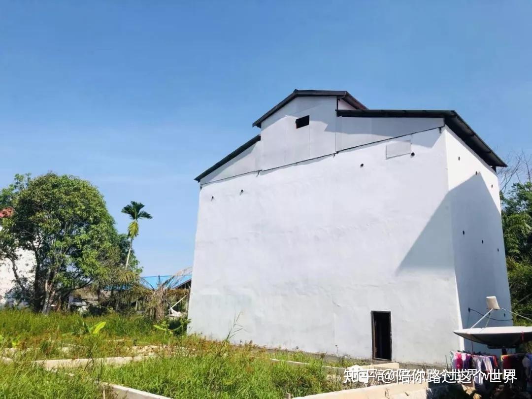 带你探访加里曼丹岛神秘的燕屋寻找燕窝之源下