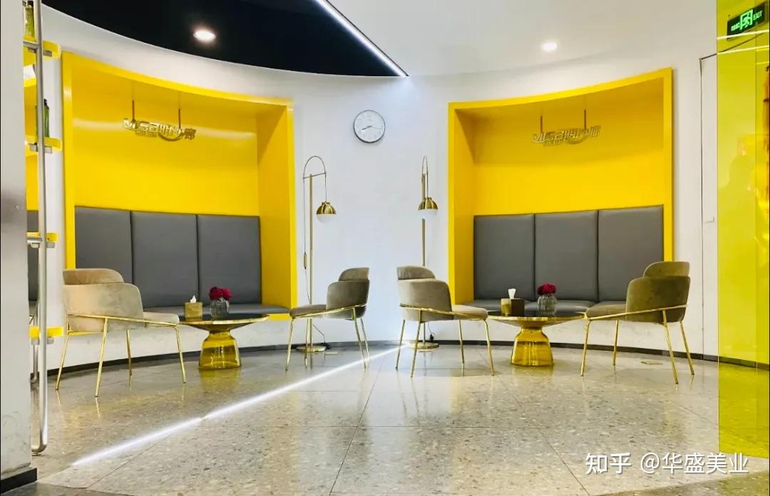 明沙廊专访从打工小妹转行美业学习两年团队增长3倍日均业绩从2千增长