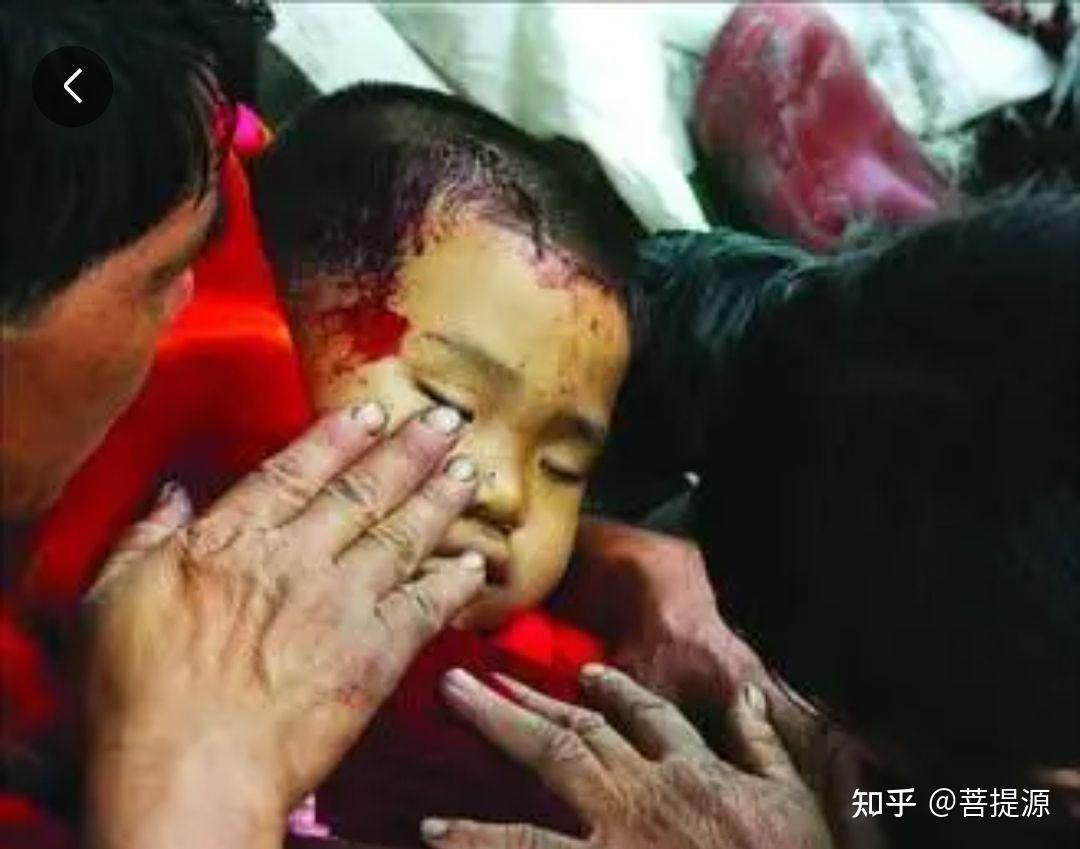 对待生命,每个人都应该保持敬畏之心,可这样一个"2岁幼童被活活摔死"