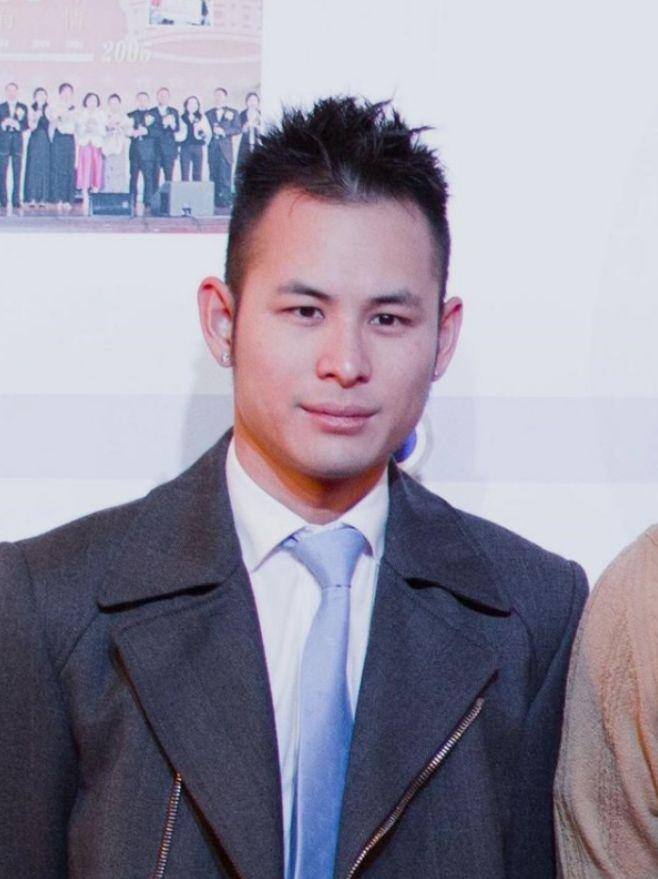 一起之前,恺乐还和身家500亿的香港英皇集团杨受成的儿子杨振龙交往过