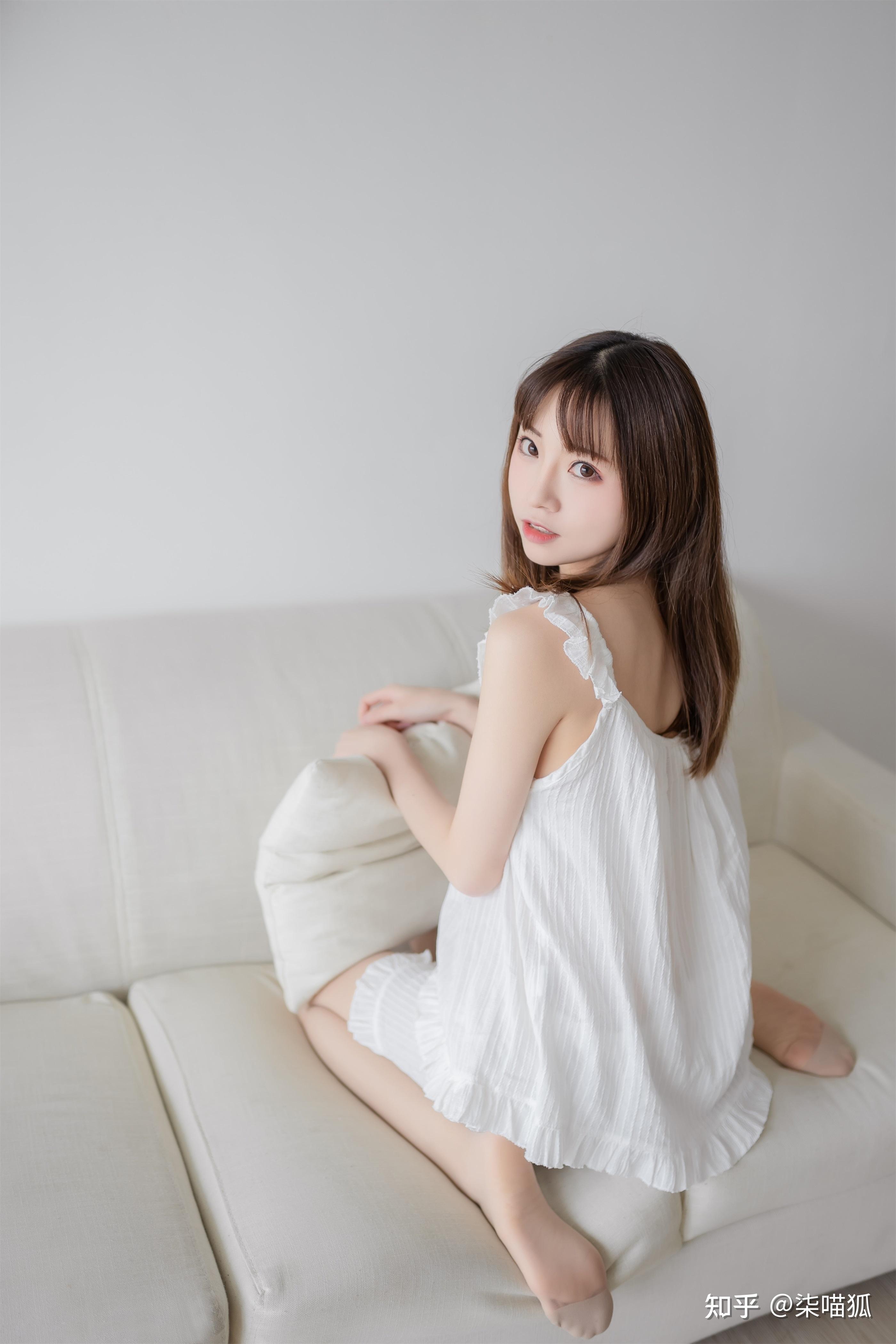 喵糖映画-kitaro_绮太郎 俏女孩的 白色睡衣～ - 知乎