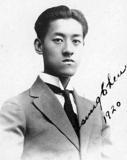 18岁上清华26岁哈佛博士27岁成教授一生未婚专注一件