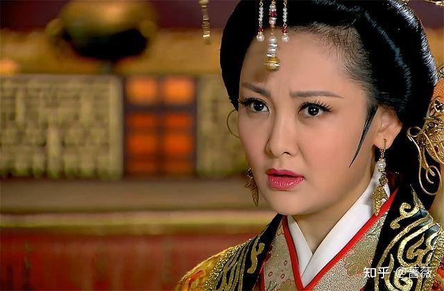 姜氏父亲东伯侯姜桓楚是商朝重臣的三侯之一,有显赫家室的姜氏被封为