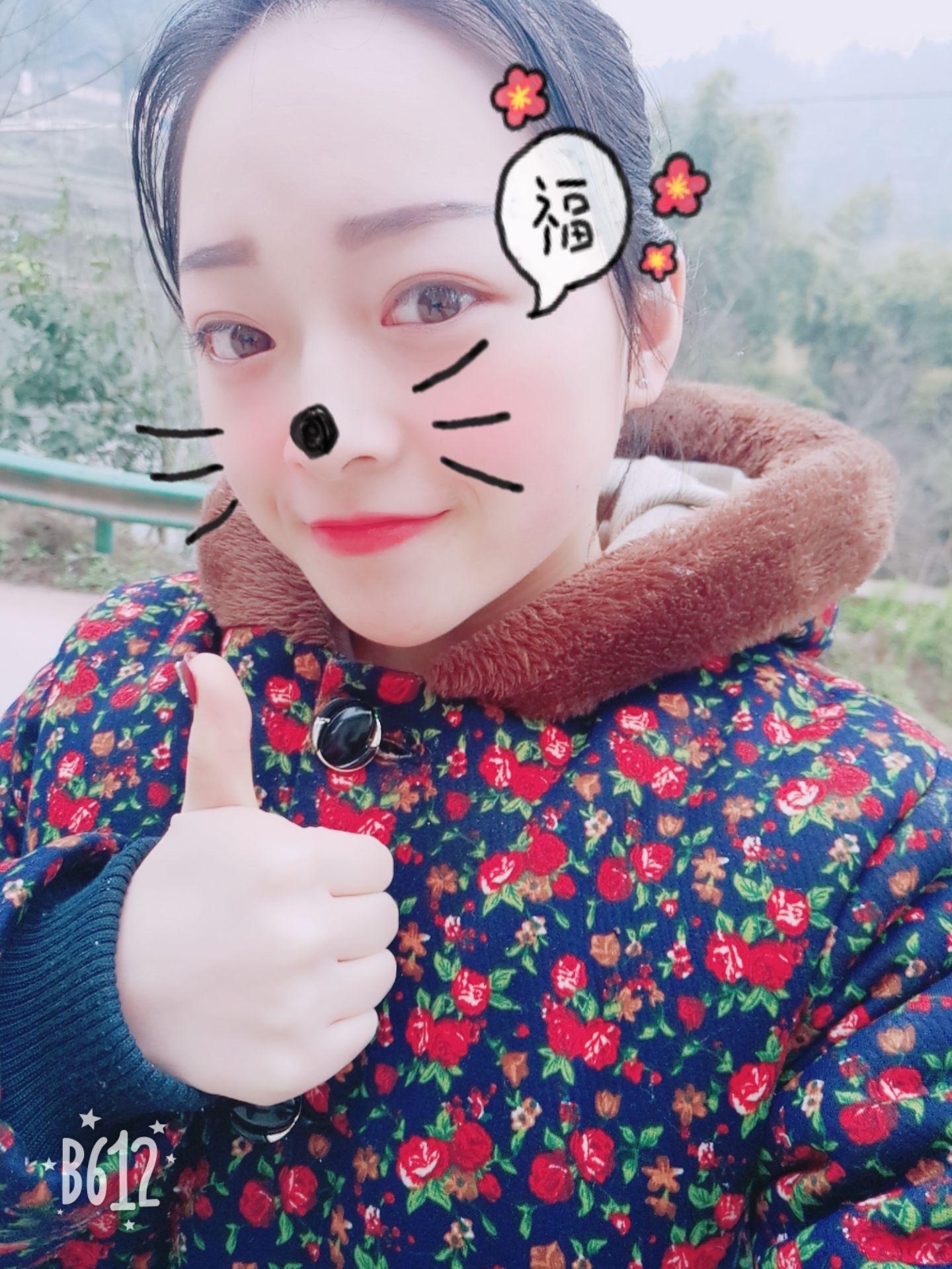 左右脸不对称的人自拍是怎样一种体验?