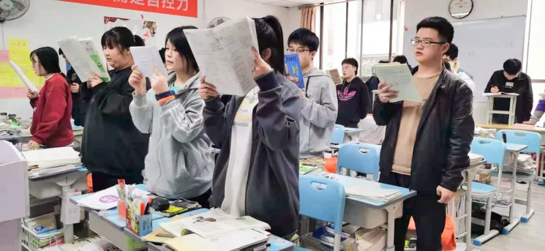 不负春光 不负晨——记录我们的校园早读 - 知乎