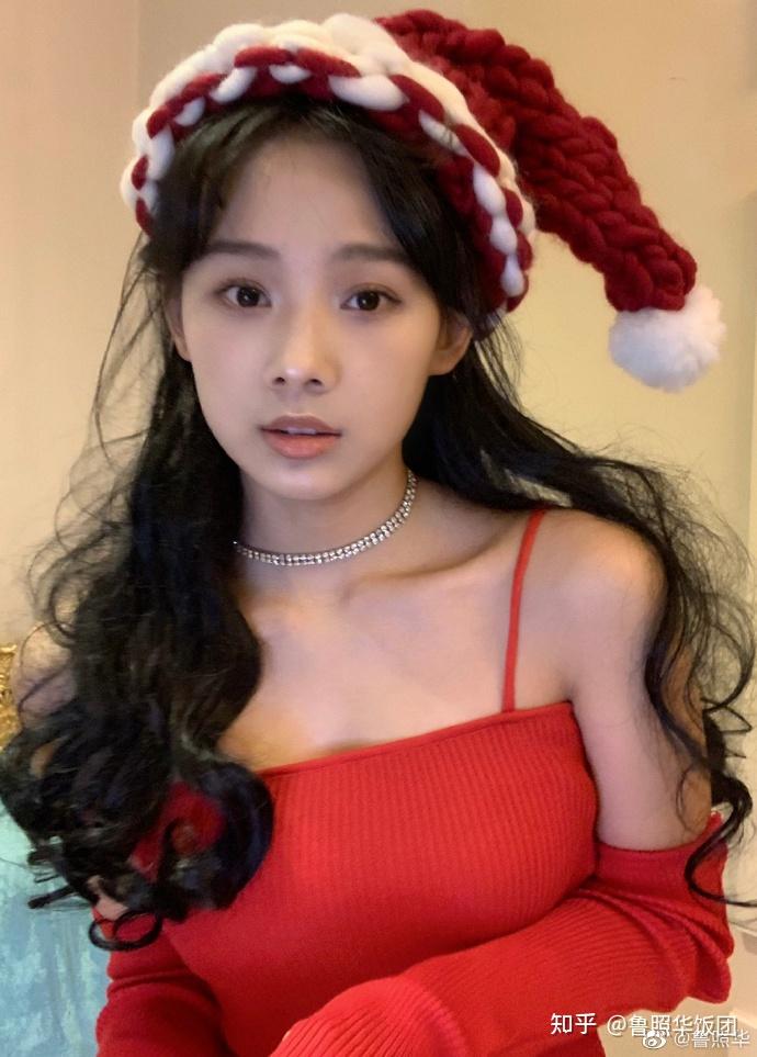 鲁照华写真美图010期心地善良干净清爽舒适的容貌