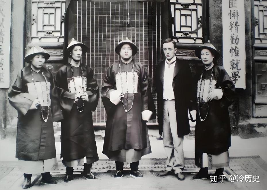 为何衍圣公“世修降表”,各个朝代还都笼络孔子家族? - 知乎