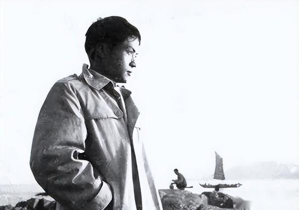 “抒情诗之王”刘湛秋去世,曾与女诗人保持多年情人关系 - 知乎