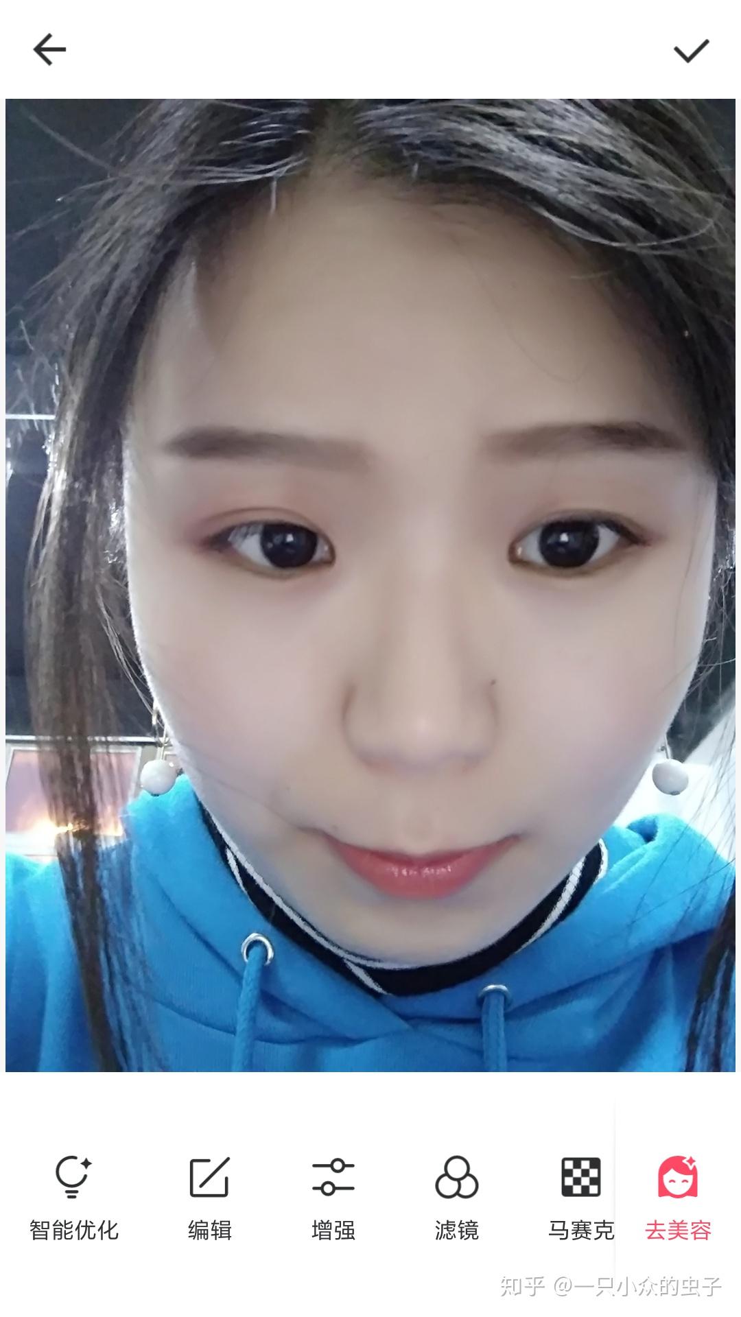 求问哪个App有这种红蓝重影滤镜?