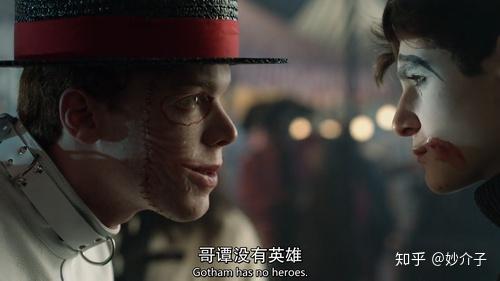 前两季大部分哥谭市经典角色介绍完毕后,本季加剧了这些角色之间的