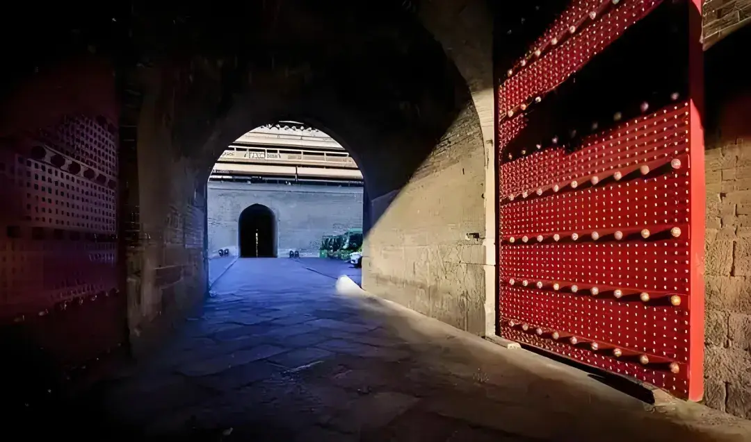古代门不用合页咋开门？看完老祖宗的设计我服了！ - 知乎