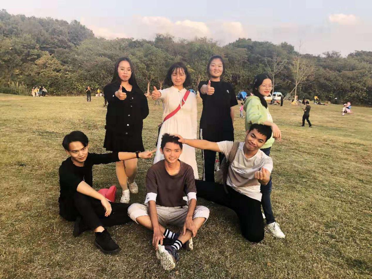 本次松果仁体验仙林地区的中外交流会取得圆满成功,是