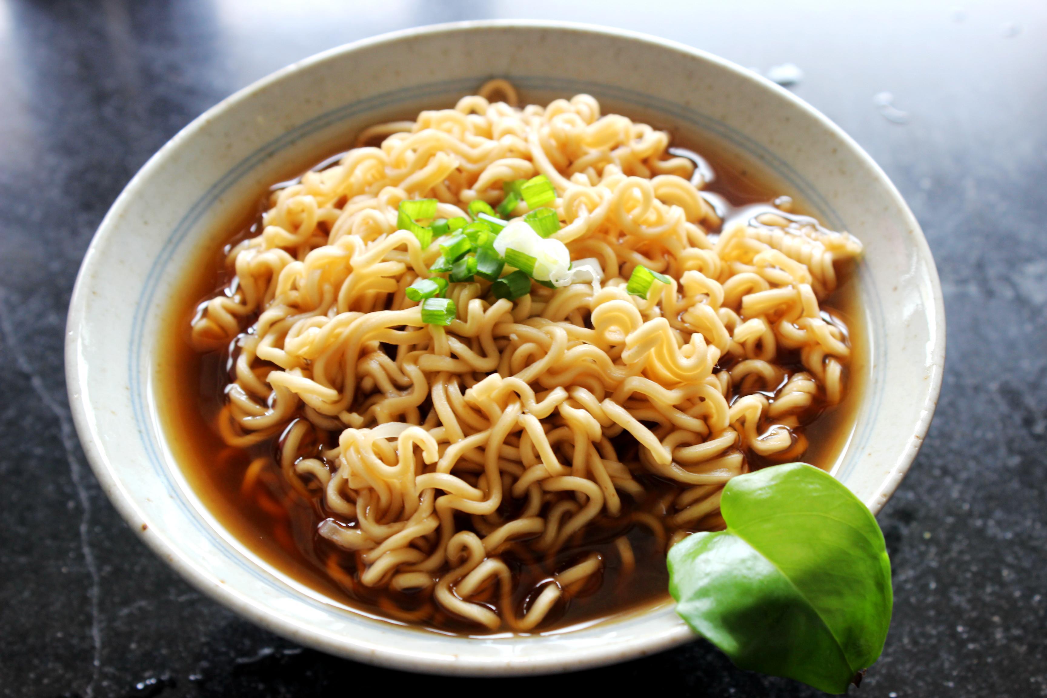 泡面加什么能成为黑暗料理，反之加什么能出创意？ - 知乎