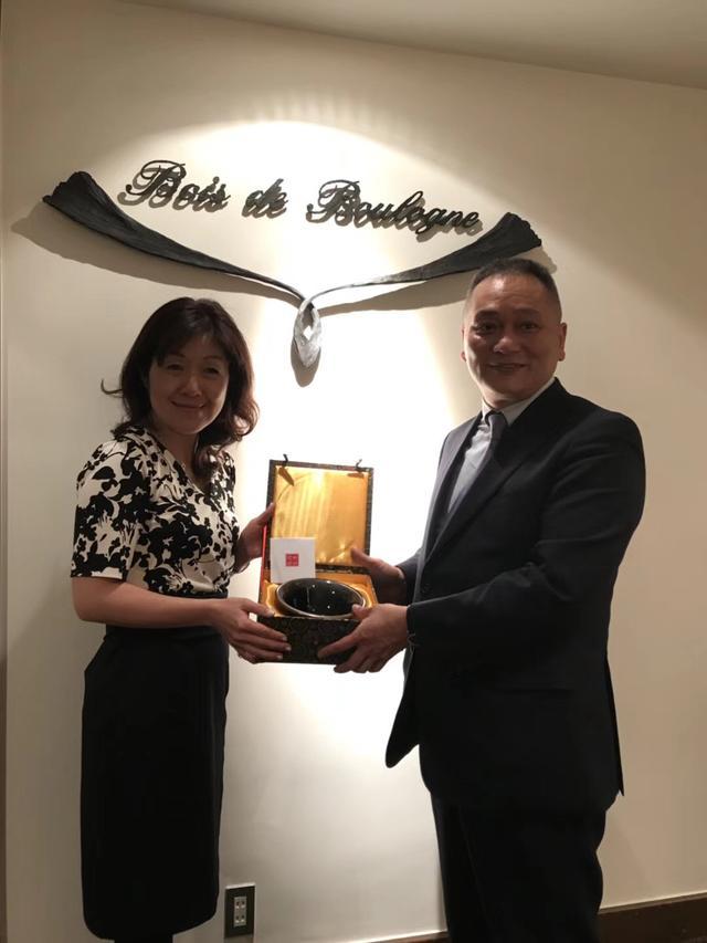 建盏匠人陈乃文烧制的复古油滴盏被日本权威文玩收藏机构收藏