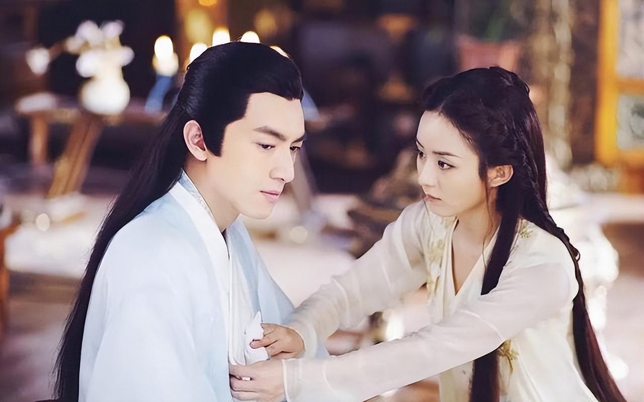 与凤行概念海报曝光赵丽颖穿高定战袍看到男主爆款预定