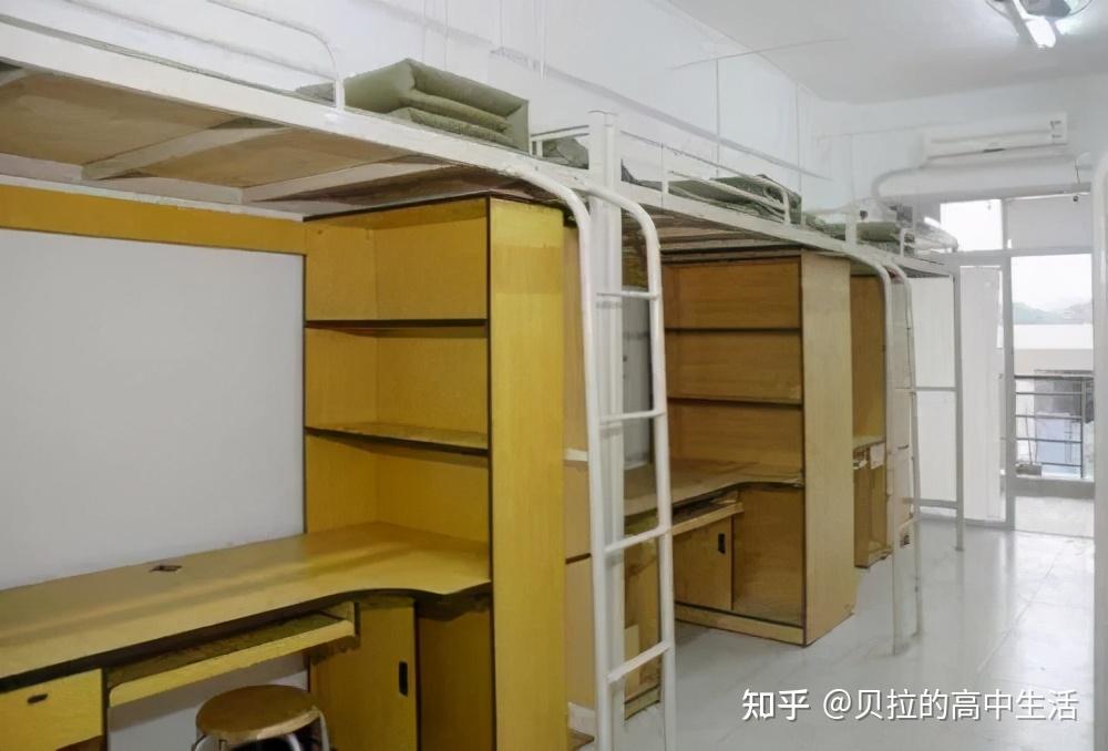 厦门大学的学生宿舍,拥有独立阳台,独立卫生间,配备空调,洗衣机,热水