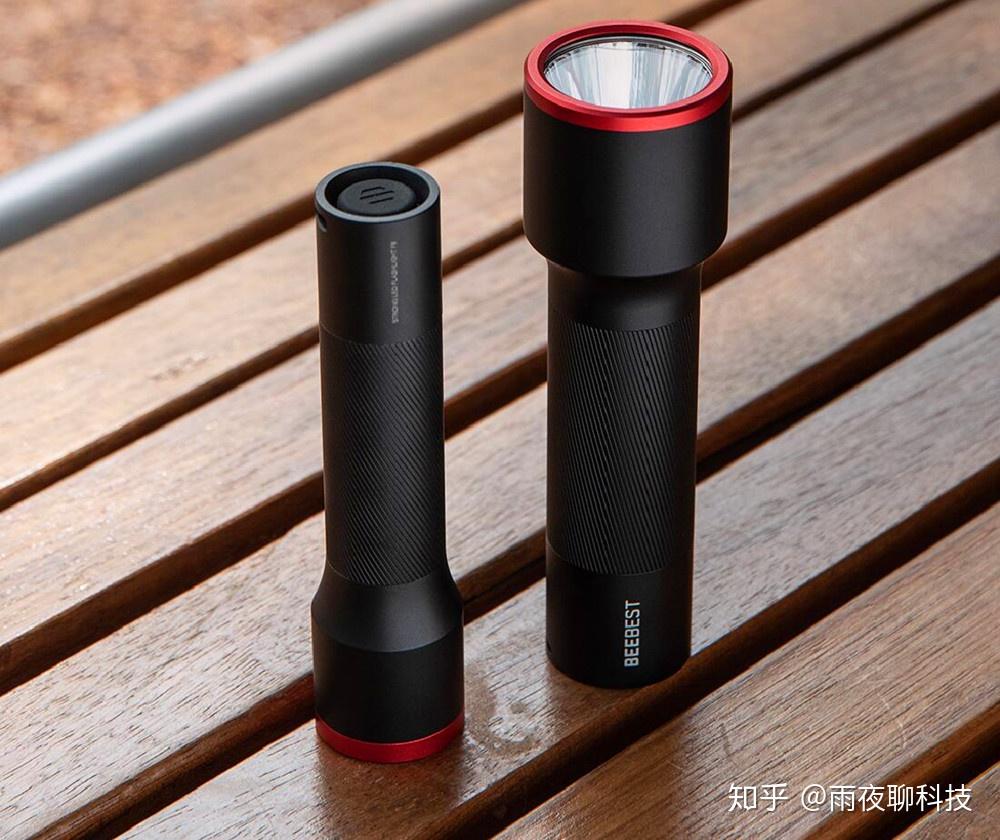 小米新品极蜂强光电筒ipx75000毫安电池5天续航妥妥的