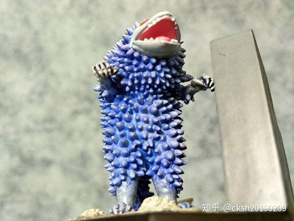 邓坎背月怪兽 佩苔罗 日文:ペテロ出场集:35基本信息:60m/70k吨 出生