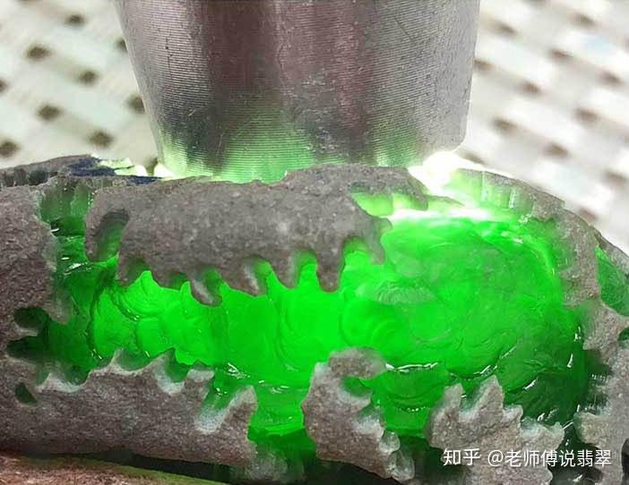 木那场口属于最古老也最著名的帕敢场区,它也是近些年最受大家欢迎的