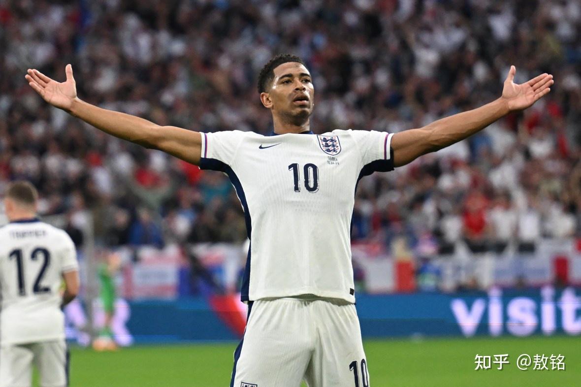 英格兰首胜战术复盘 贝林汉姆不负众望 阿诺德踢后腰亮点多于失误