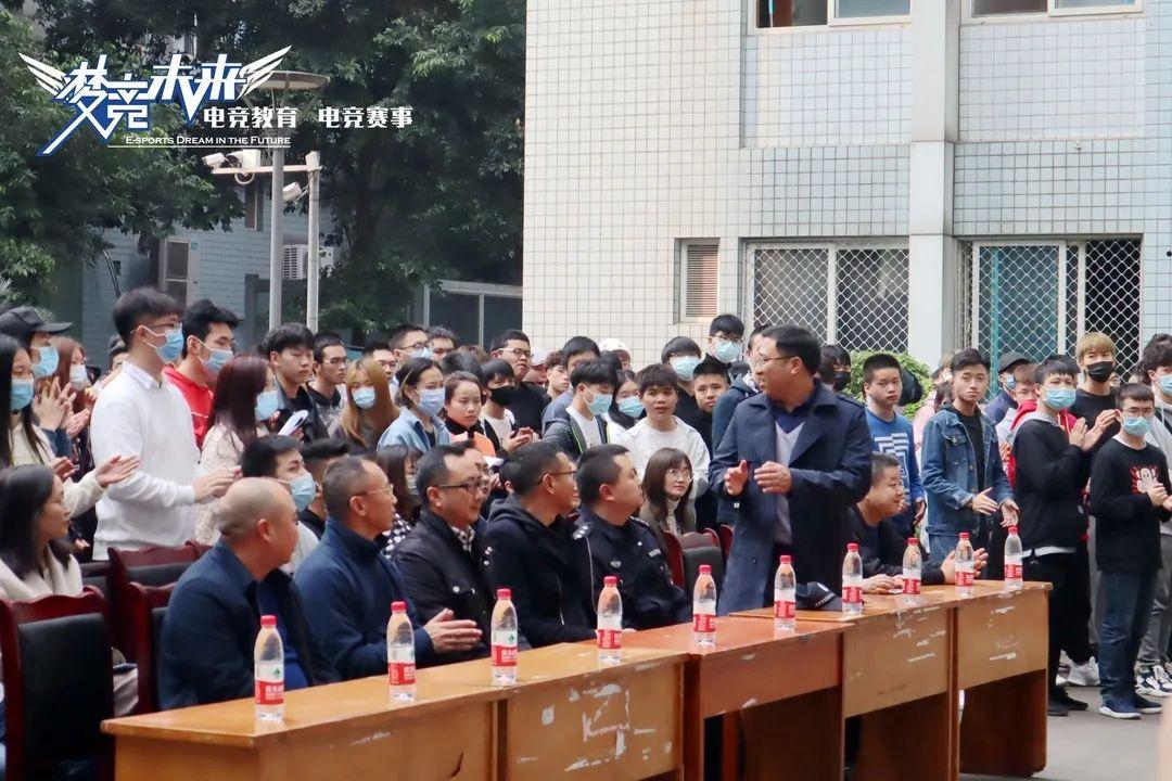 梦竞未来师生积极参与电子科技大学2020年润新公寓消防演练