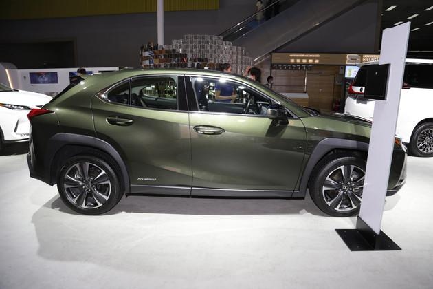 2020广州车展实拍雷克萨斯ux260h