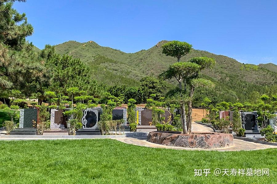 北京海淀区的公墓比较多,比如:万安公墓,西静园公墓,温泉墓园,长安园