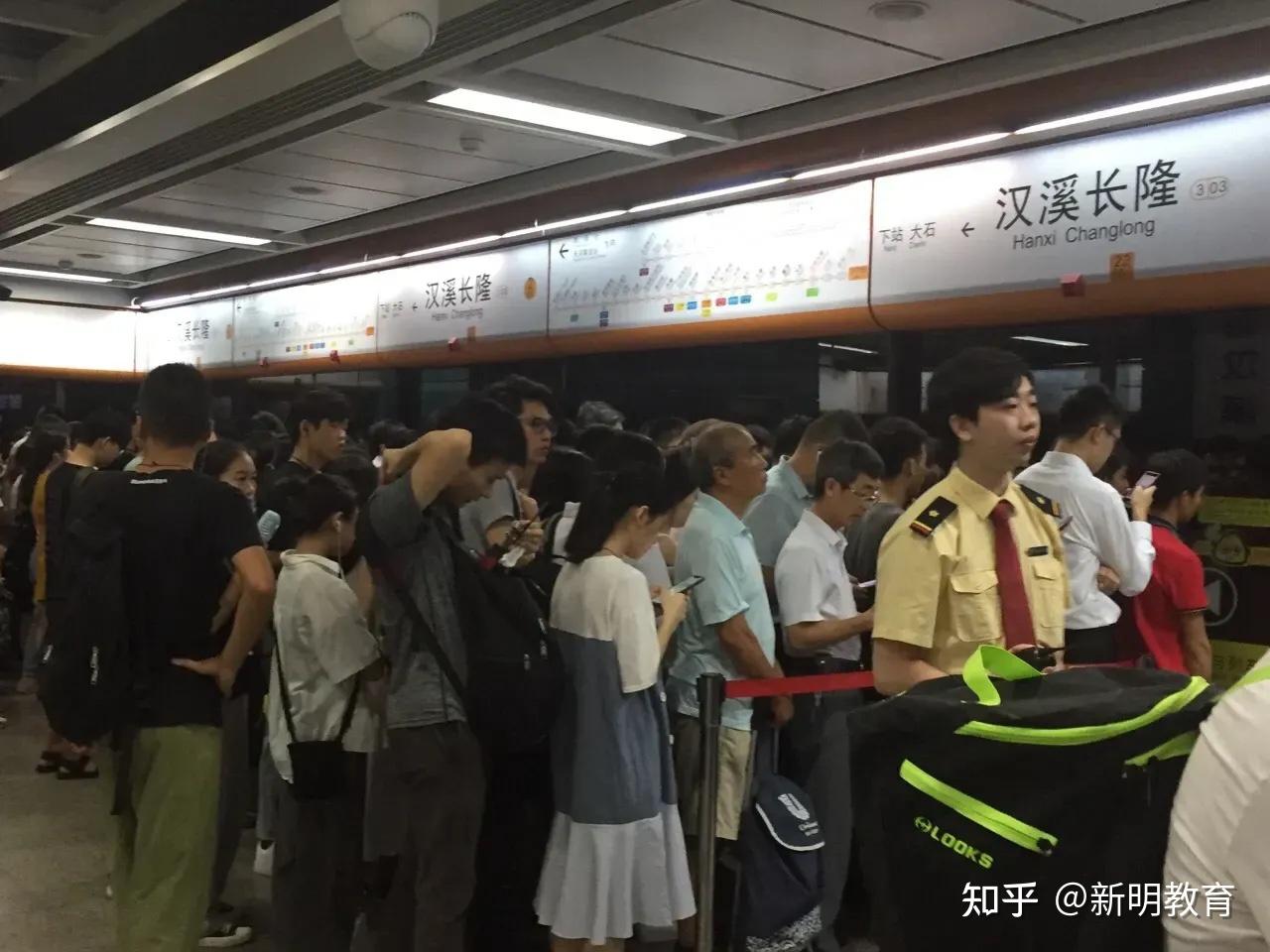 广州地铁3号线：中国最拥挤地铁线路，每天客流量200万人次_百科TA说