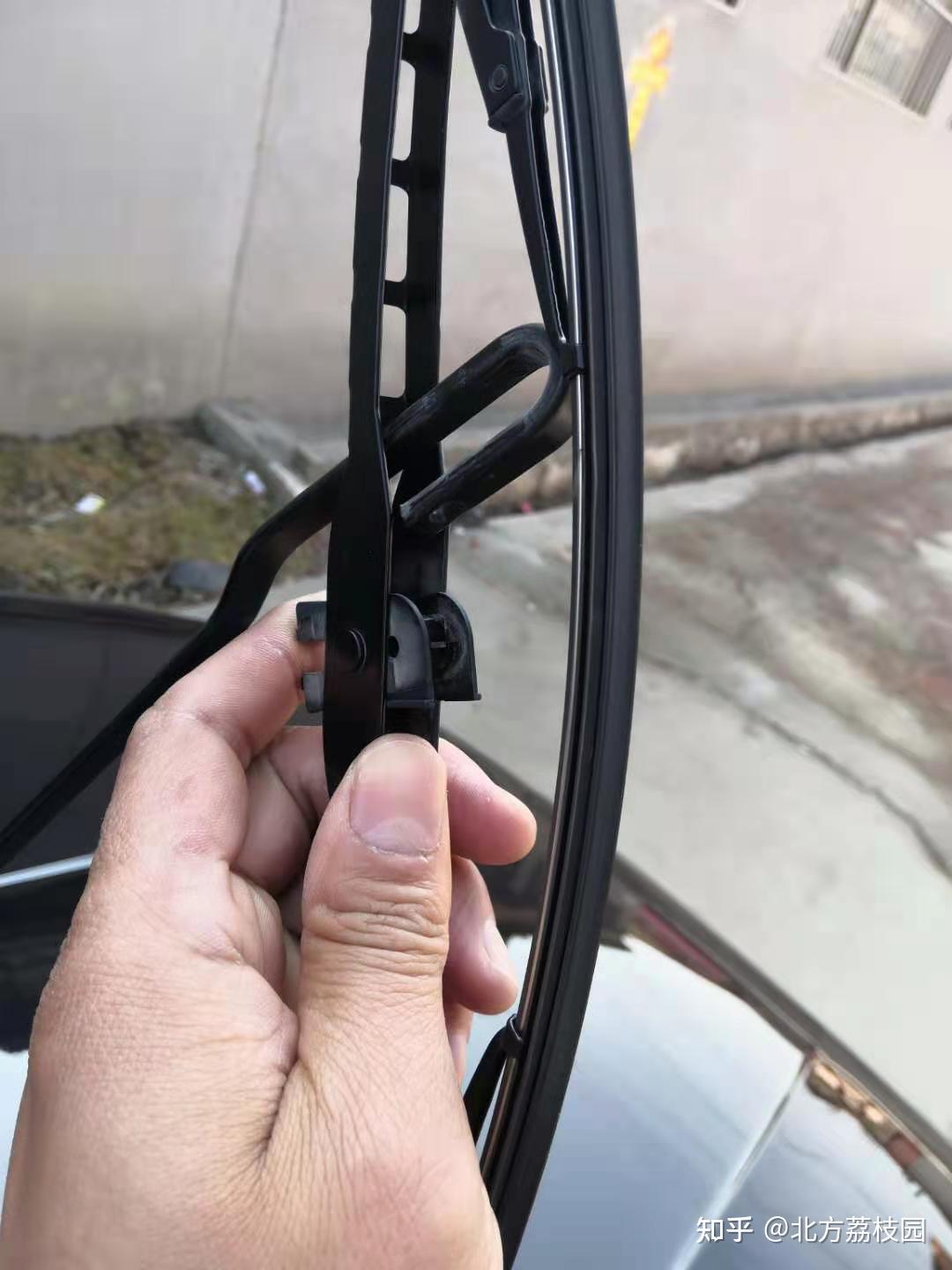 自己动手修复雨刮器胶条