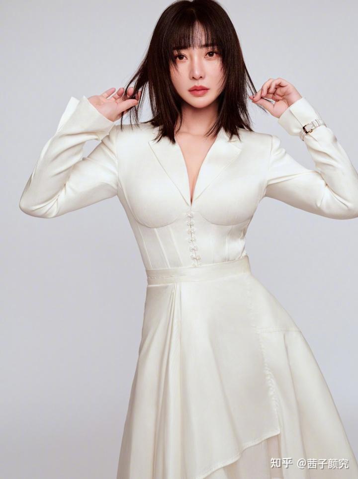 高胖x型身材的适合地穿搭思路分析