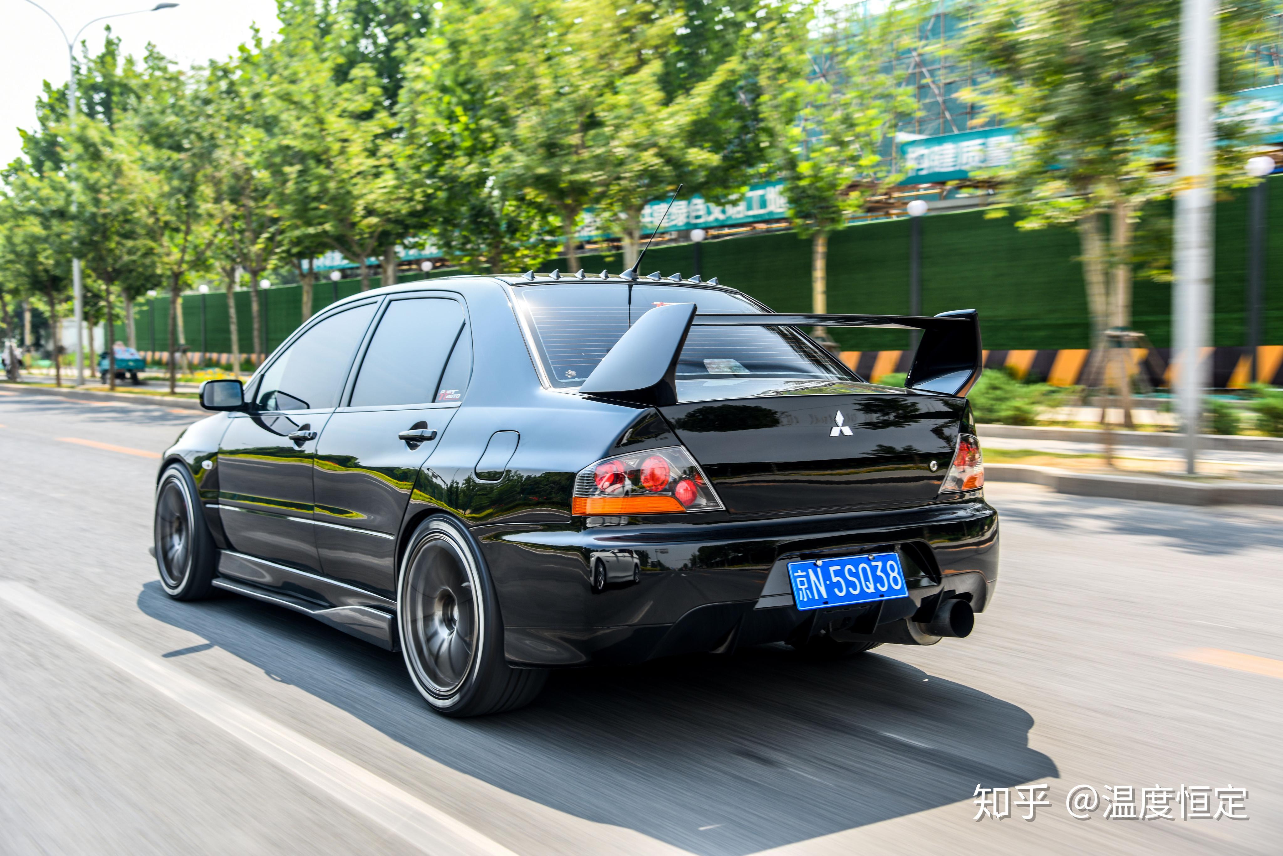 全世界第一台横置平台的全时四驱车三菱evo