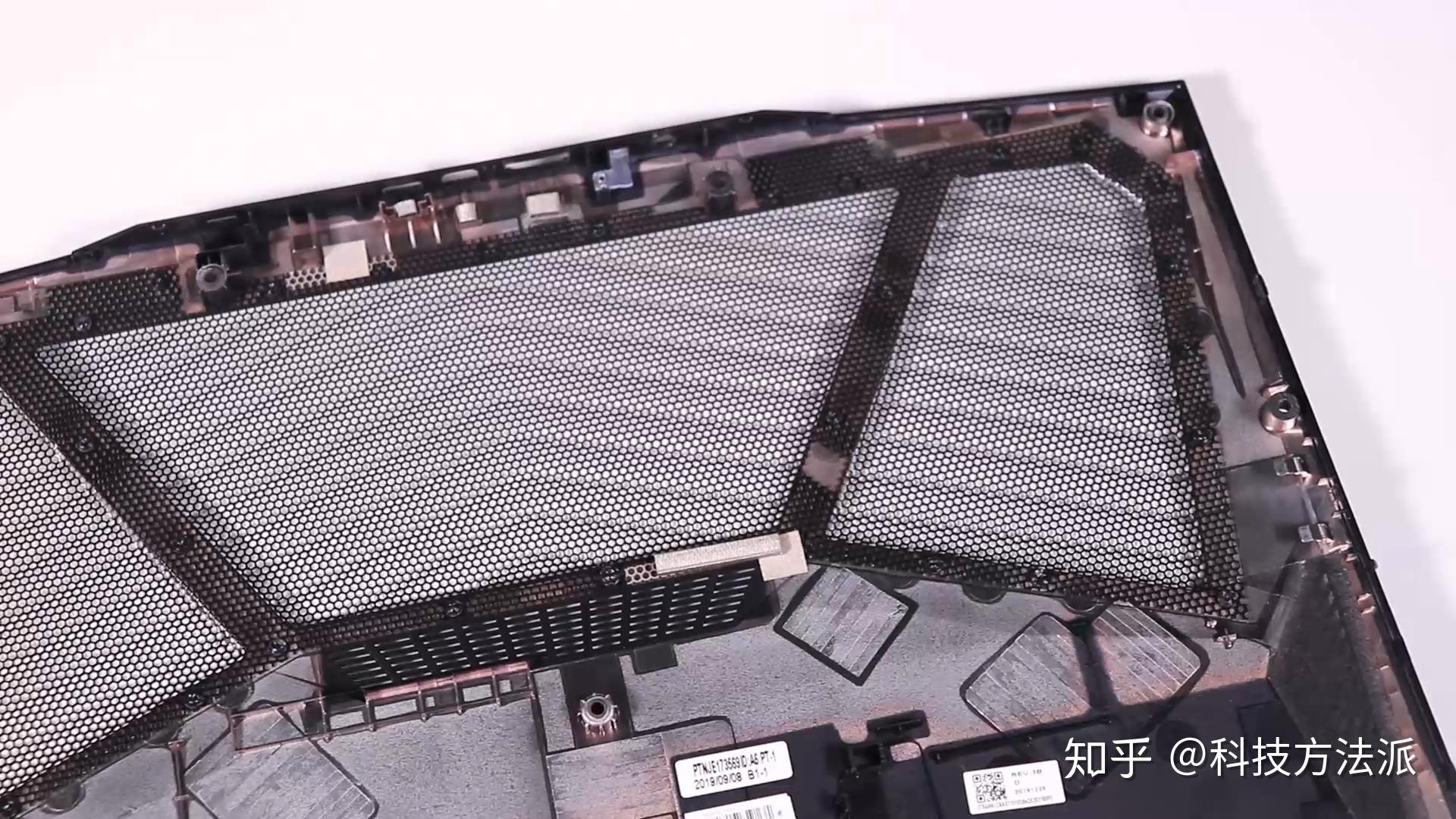 轻薄便携颜值在线雷神911pro钛空2代游戏本测评