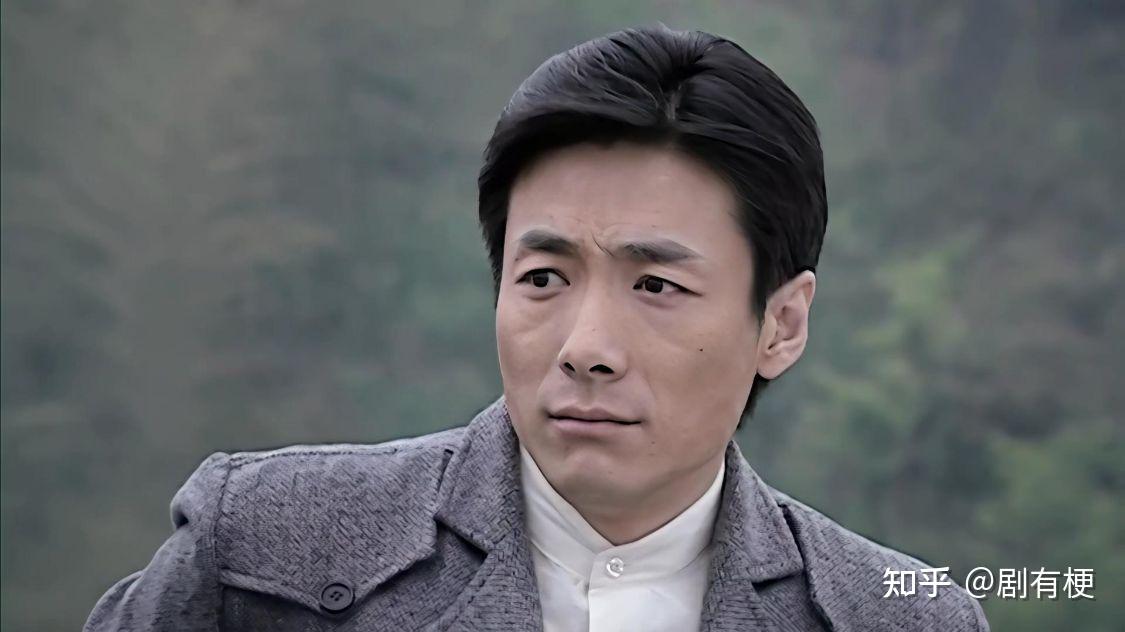 《潜伏》吴敬中为什么不会把李涯当亲信？关键是他的性格太固执了 - 知乎