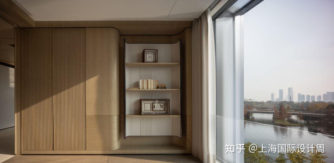 盘石设计 · 吴文粒 | 麓湖黑鉐岛：向湖致敬！ - 知乎
