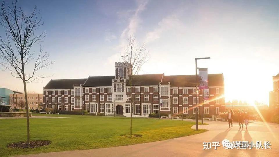 巴斯大學university of bathqs排名:世界#148,英國#22daily mail排名