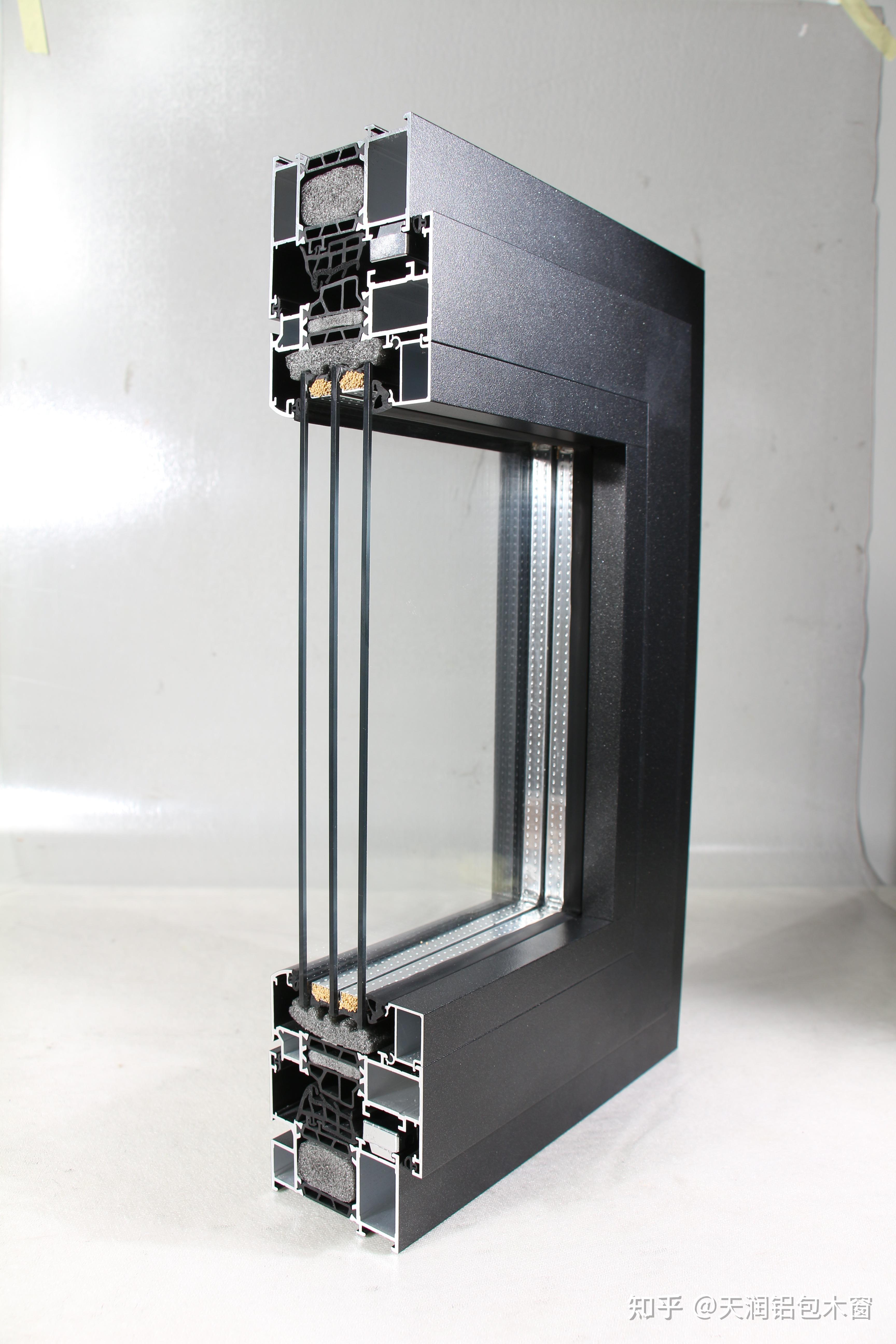铝包木门窗告诉你窗户透寒的真实厡因