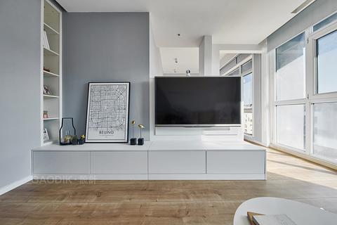 不靠墙电视机怎么装修?