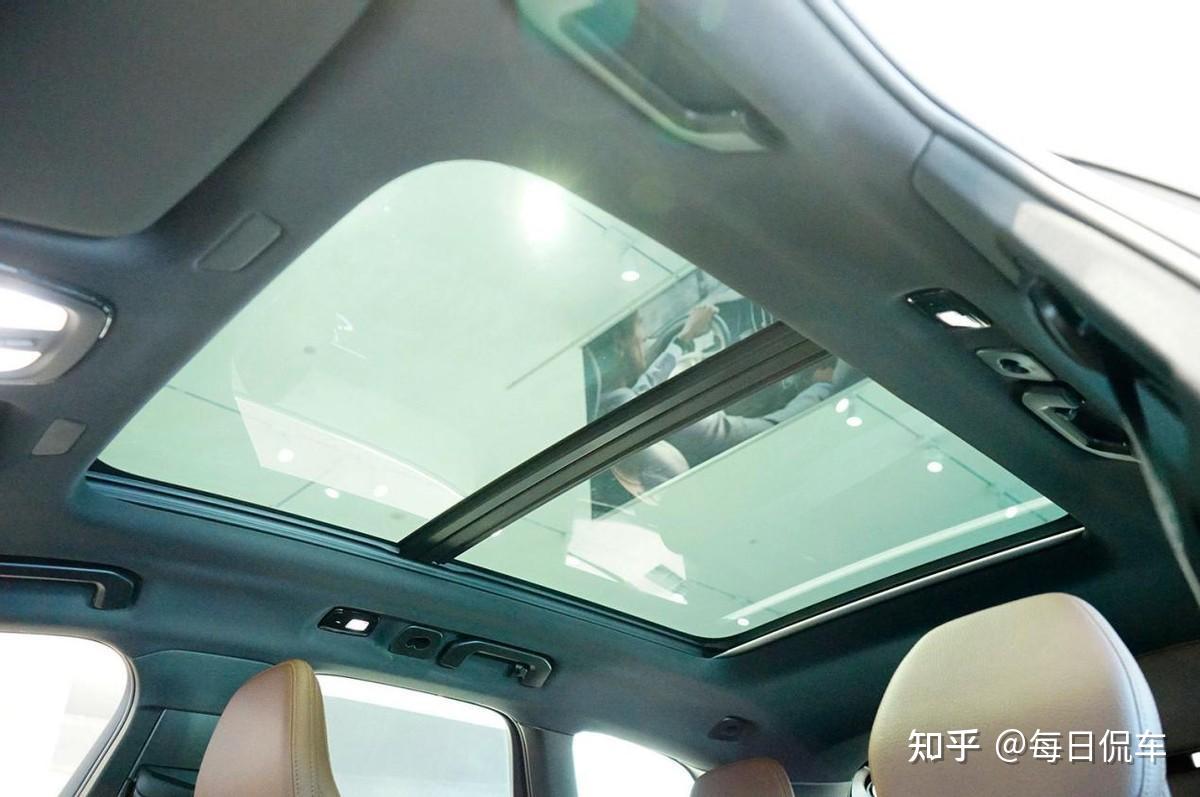 40万内轻松落地的豪华中级SUV 沃尔沃XC60 2023款实拍导购-2022款沃尔沃xc60最新消息