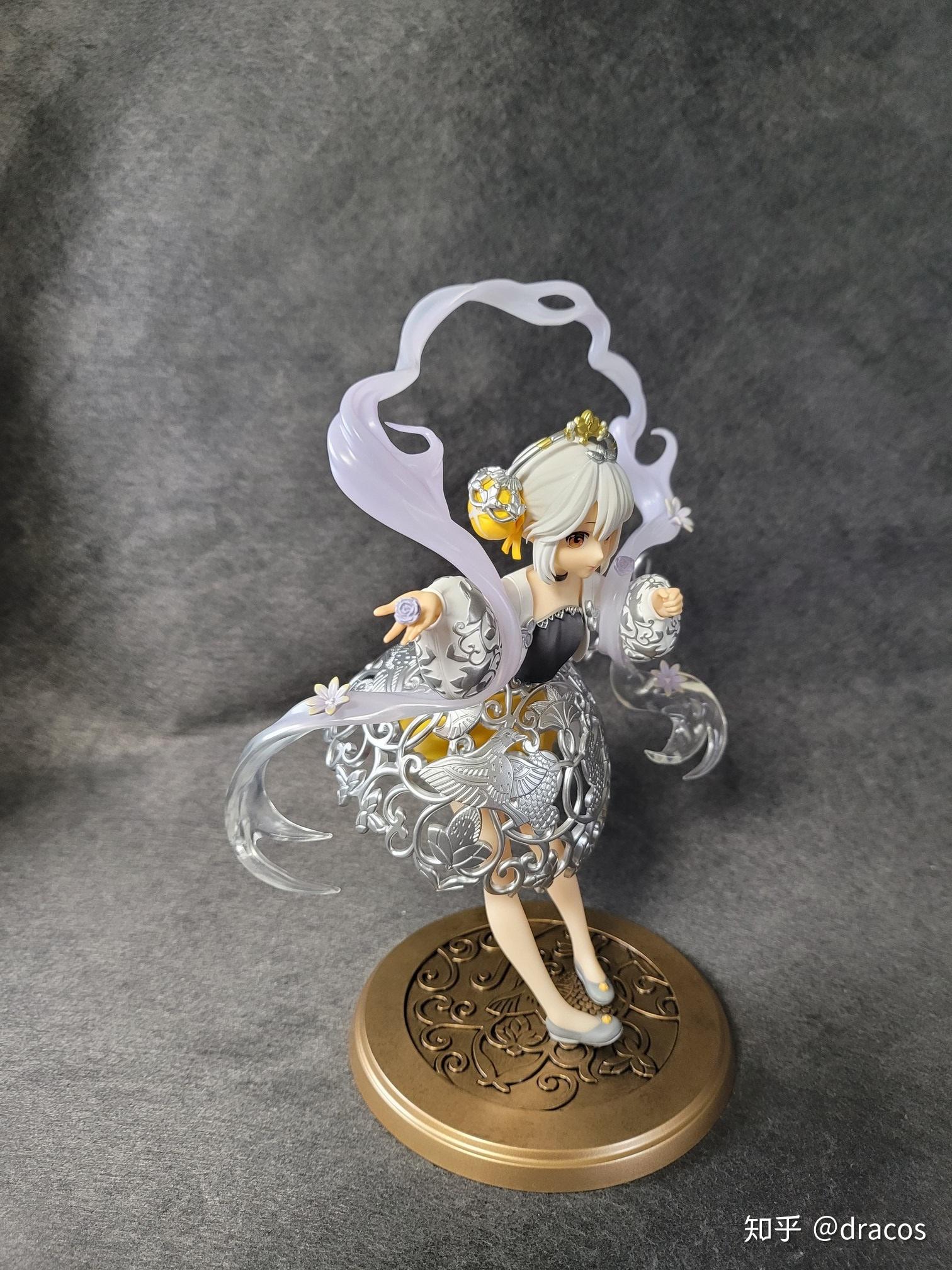 包子头和手办的风格相当贴合,整体的色调也完美再现了文物的特点.