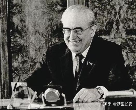 安德罗波夫仅执掌苏联15个月,要是他多活几年,能否挽救苏联? - 知乎