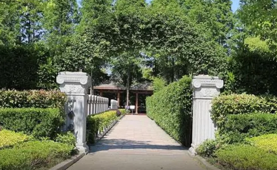 八,青浦静园公墓