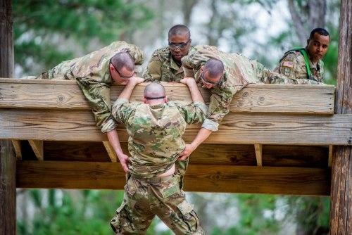 美國的以南軍將領命名的10個美軍基地可能要改名