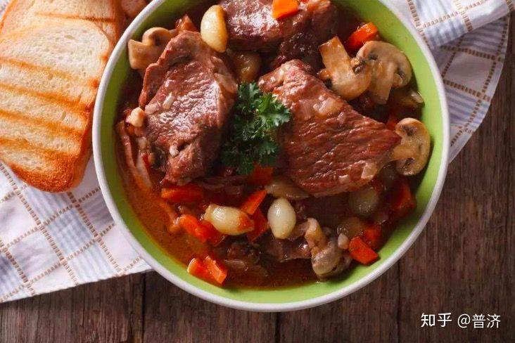牛肉怎么炖得烂 v2-f90bbead5711a5d93f52e26642f5255f_r.jpg