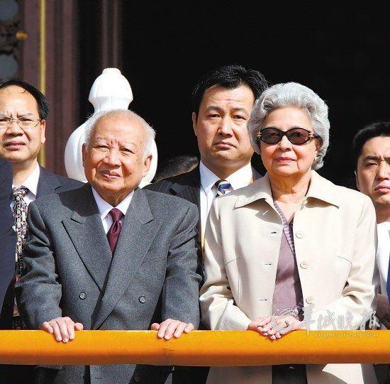 6年前的今天王位让给父亲又让给儿子的老朋友西哈努克逝世
