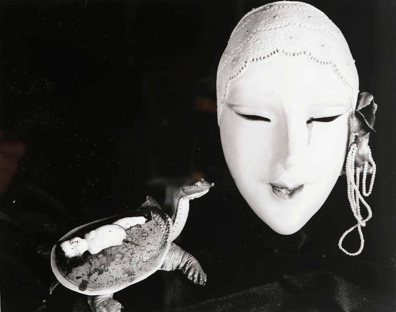 荒木经惟浮光掠影中的生死情欲